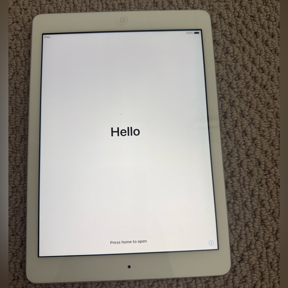 Apple iPad Air 1st Generation A1747 16GB